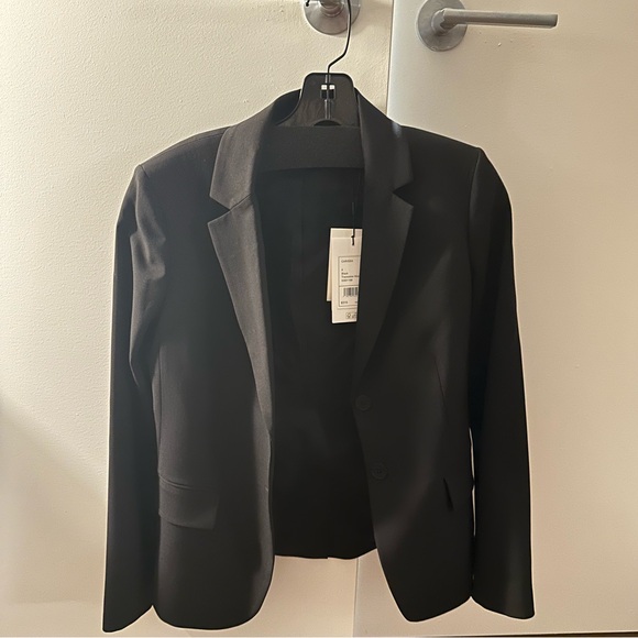 Theory Carissa Blazer in Good Wool - Picture 4 of 7